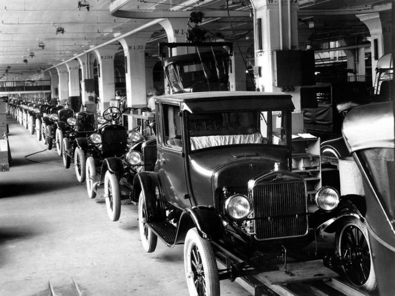ford model t assembly line